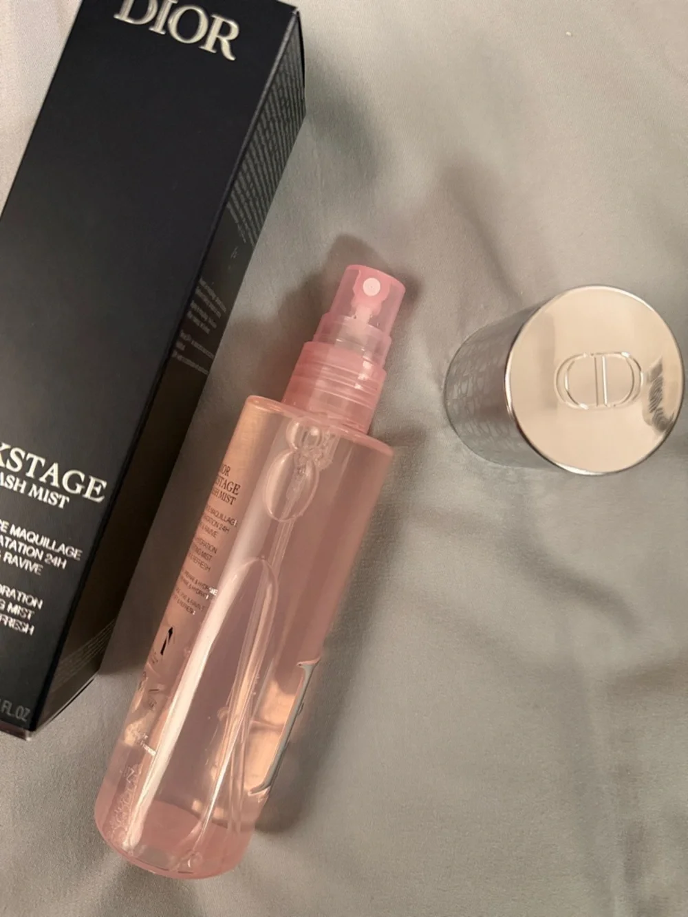 Dior air flash mist 24 hours makeup setting spray smooth, fix and refresh